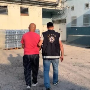 37 yil hapis cezali firari yakalandi 5XITyxix