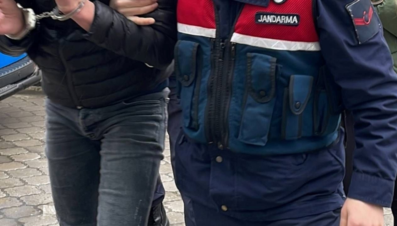 jandarma yurt genelinde 167 firari hukumluyu yakaladi VzWNmMTh