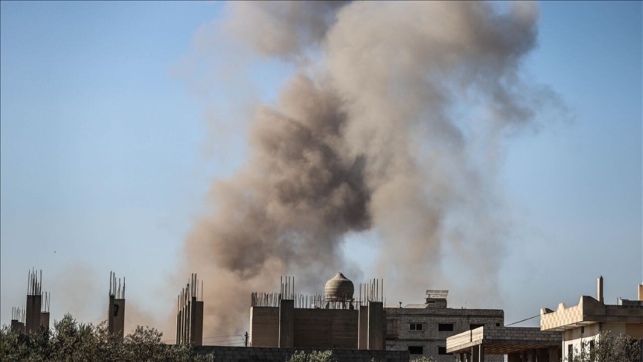 israil suriyede isgal ettigi topraklari bombaladi dwnYr5Qx.webp