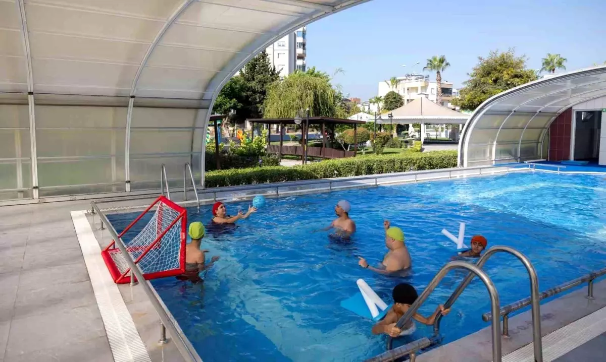 mersin buyuksehir belediyesinden ozel gereksinimli bireylere yaz yuzme kursu shqsn3vX