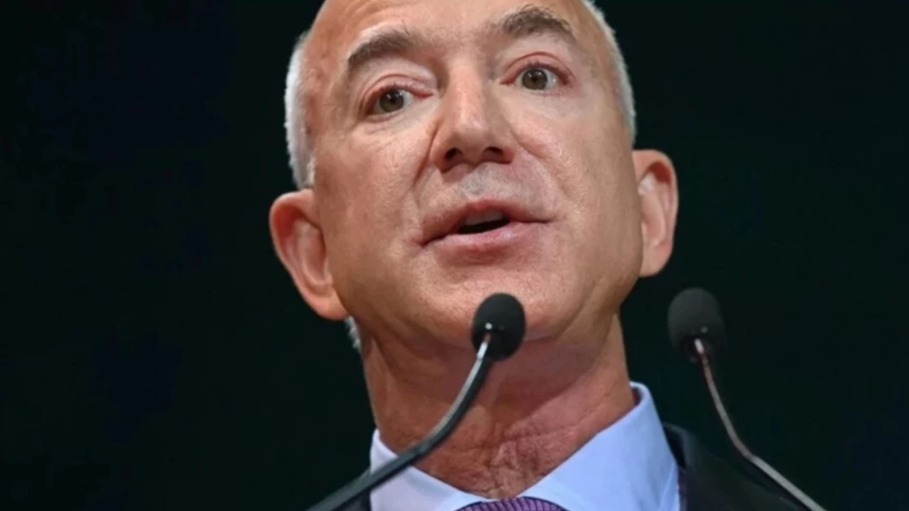 Jeff Bezos, yeni yapay zekâ girişimi Project Prometheus’ta yeniden sahaya iniyor