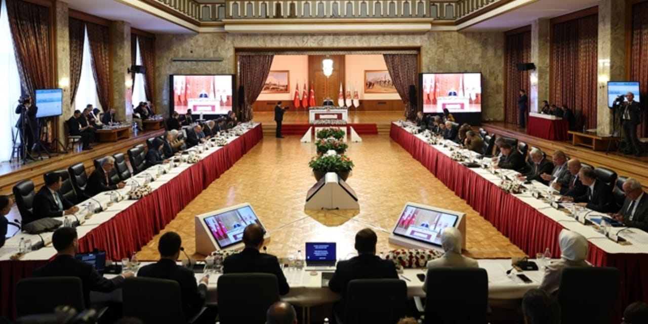 son dakika komisyonda imrali hazirliklari tam gaz kurtulmus partilerle gorusecek sKEn4x7d.jpg