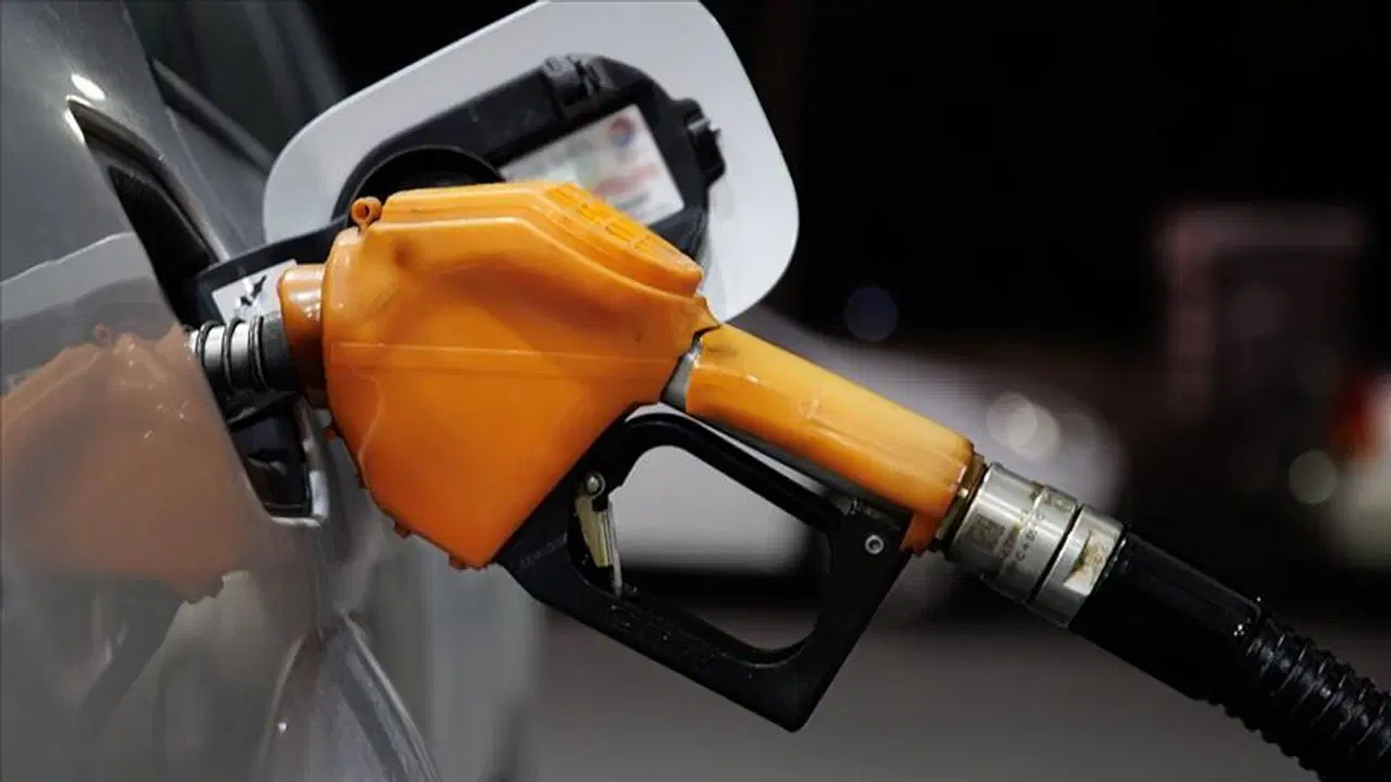 Motorin Fiyatlarında İndirim Müjdesi: Yeni Tabelalar Bu Gece Güncellenecek