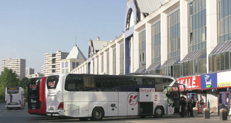 bayram-faturasi-kabardi-5-kisilik-bir-ailenin-otobus-yolculugu-35-bin-lira-Y9DZXFbR