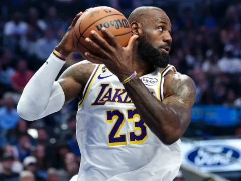 Lebron jamesin 76erstaki forma numarasi belli oldu l8GsOhjv